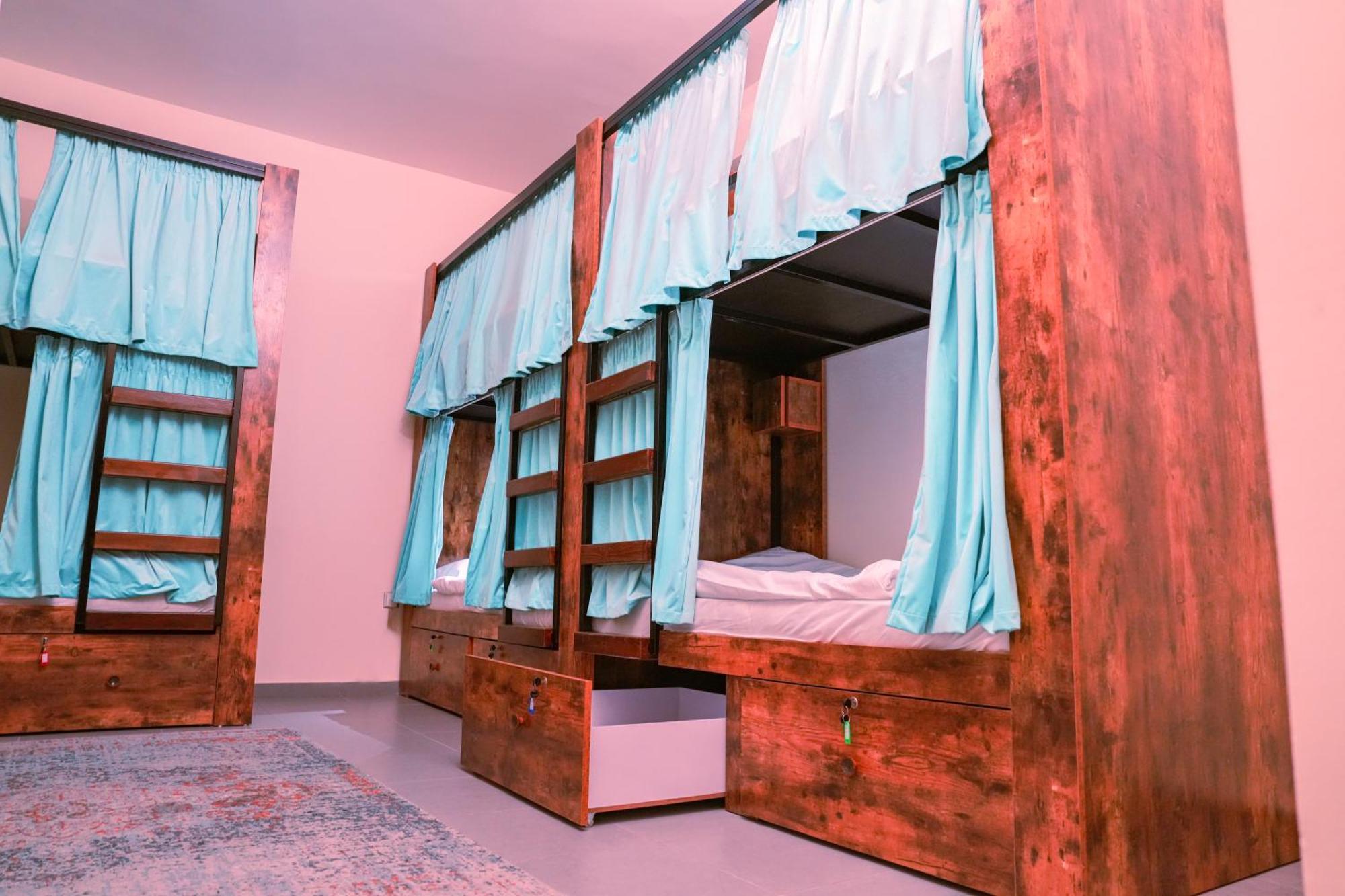 The Villa Hostel - By Lunar Abou Dabi Extérieur photo