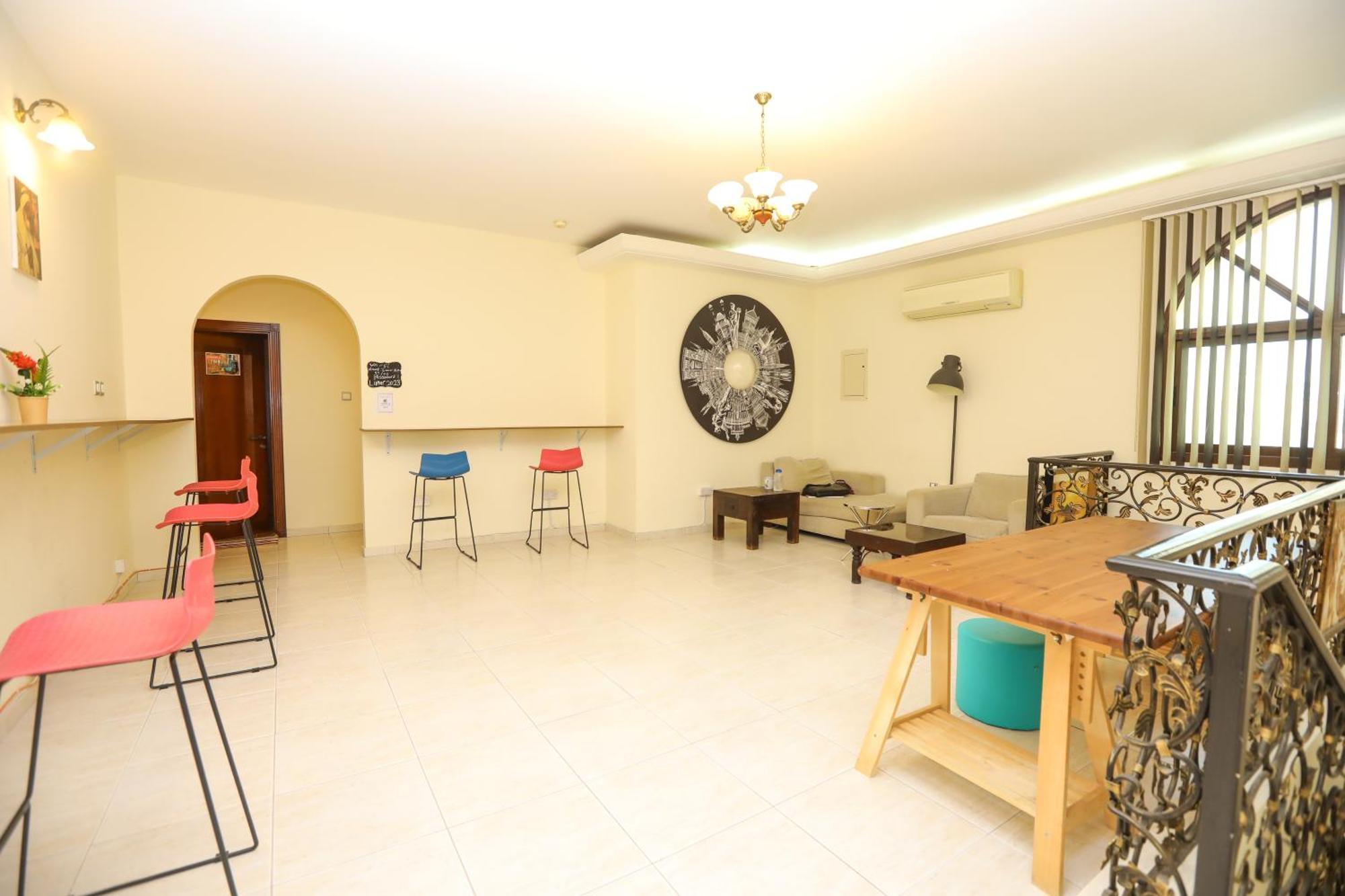 The Villa Hostel - By Lunar Abou Dabi Extérieur photo